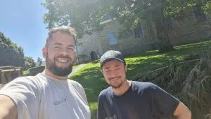 deux électriciens d'eurotechnical center